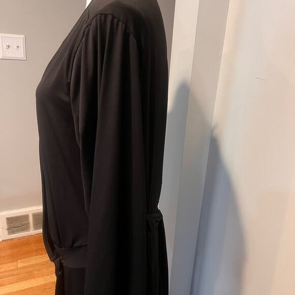 Women’s Ashley Stewart plus size maxi black wrap dress, Size 22/24, Long Sleeve - Picture 5 of 12